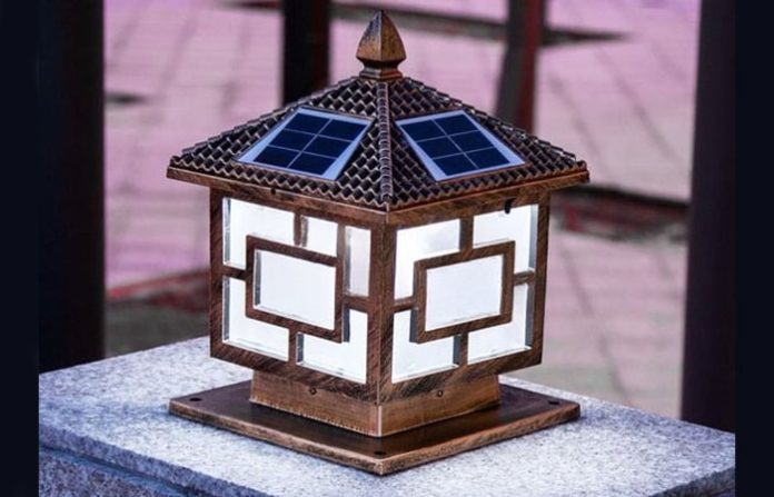 Đèn hàng rào NLMT kiểu Nhật vàng Phân loại màu vàng đồng hợp với phong cách tân cổ điển